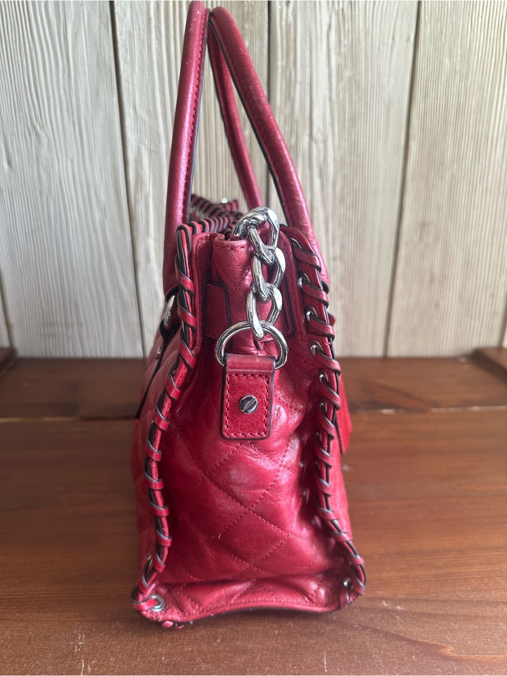Michael Kors Crimson Quilted Hippie Grommet Satchel Bag w/ Lock & Key - Picture 14 of 15